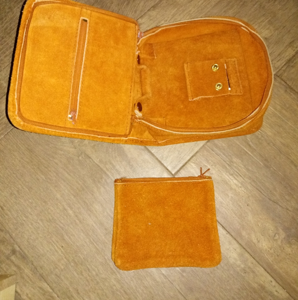 Ambassador design suede travel jewelry case